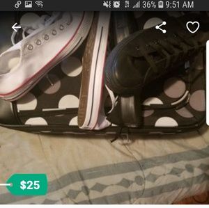 Converse tennis shoes 1pair